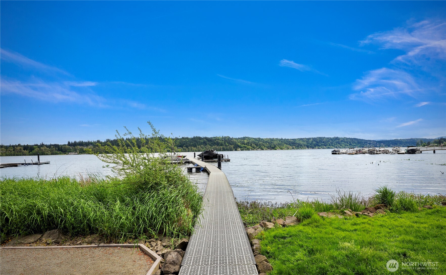 4050 W Lake Sammamish Parkway NE Unit: 2