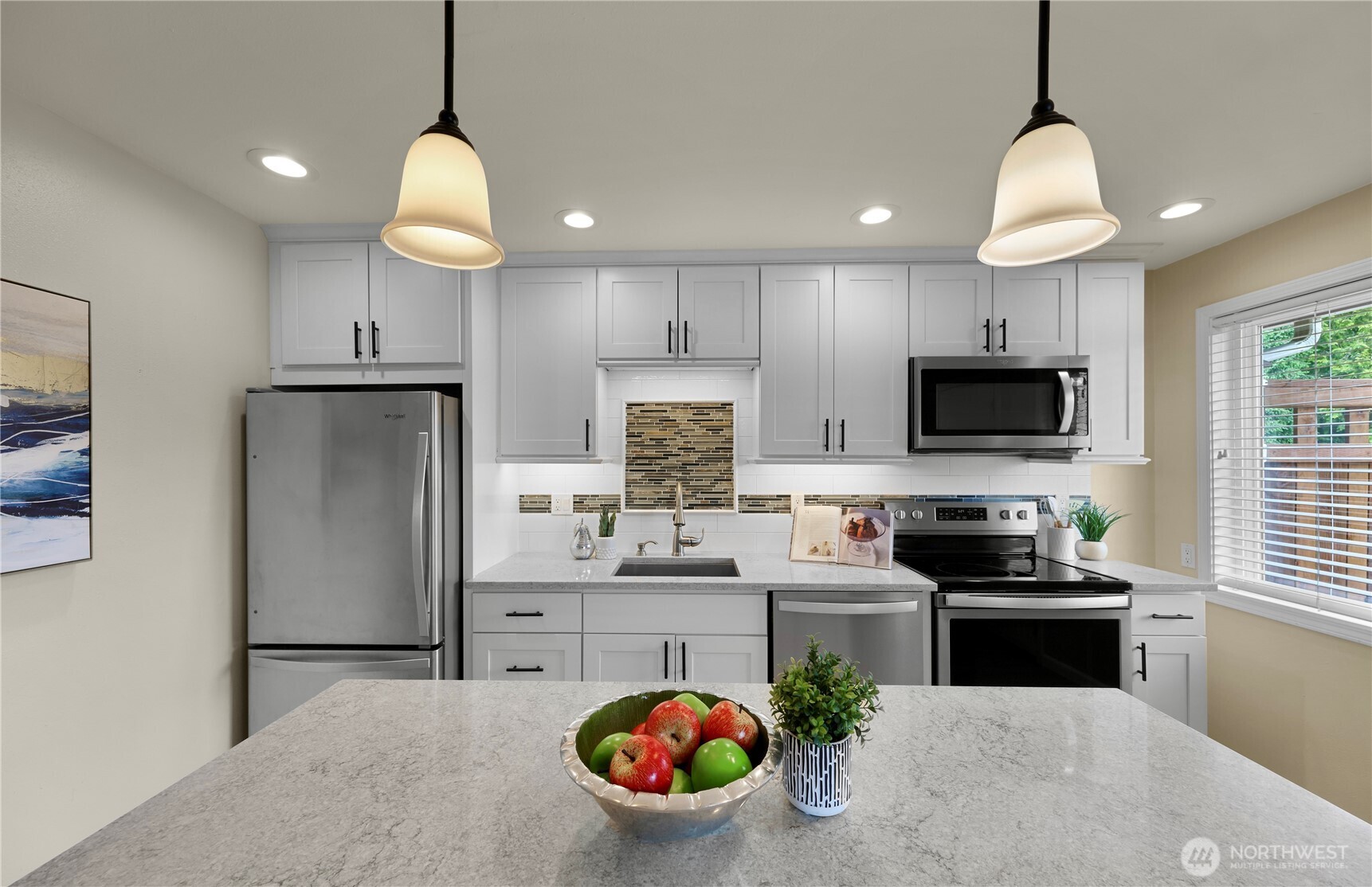 4050 W Lake Sammamish Parkway NE Unit: 2
