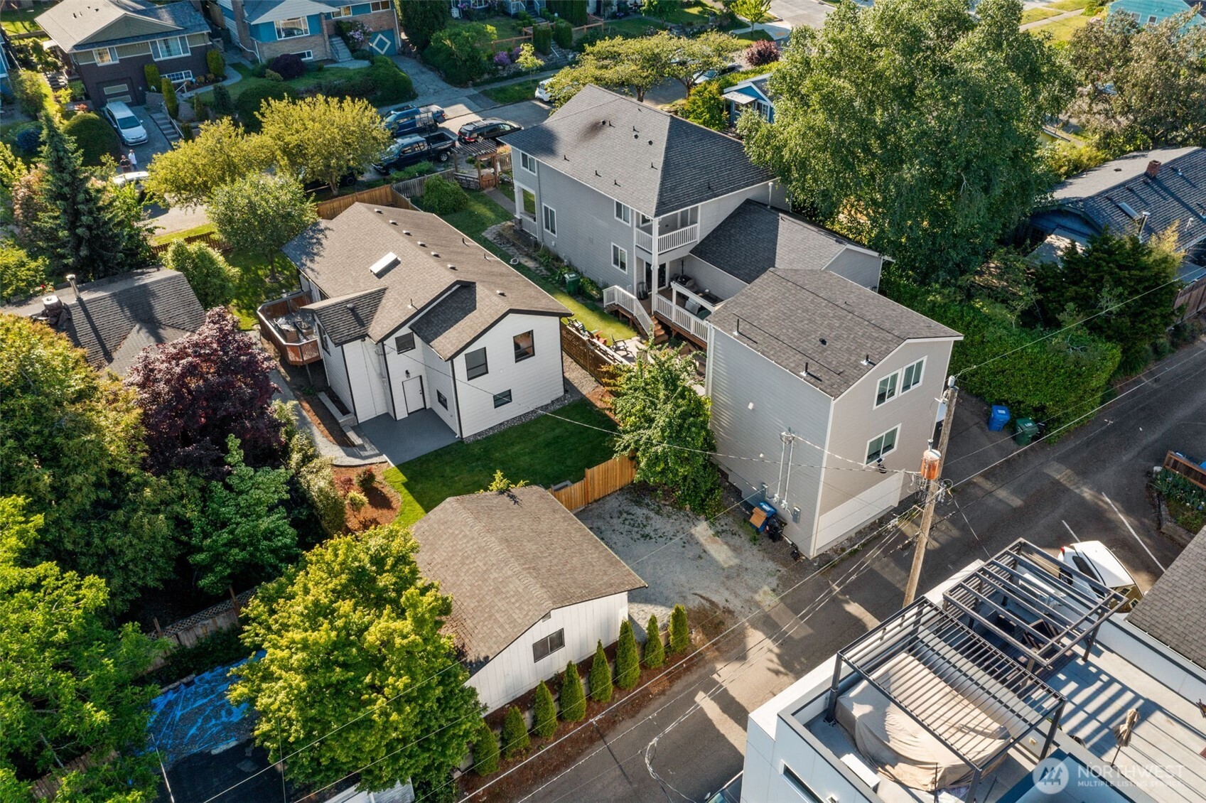 5216 40th Avenue SW