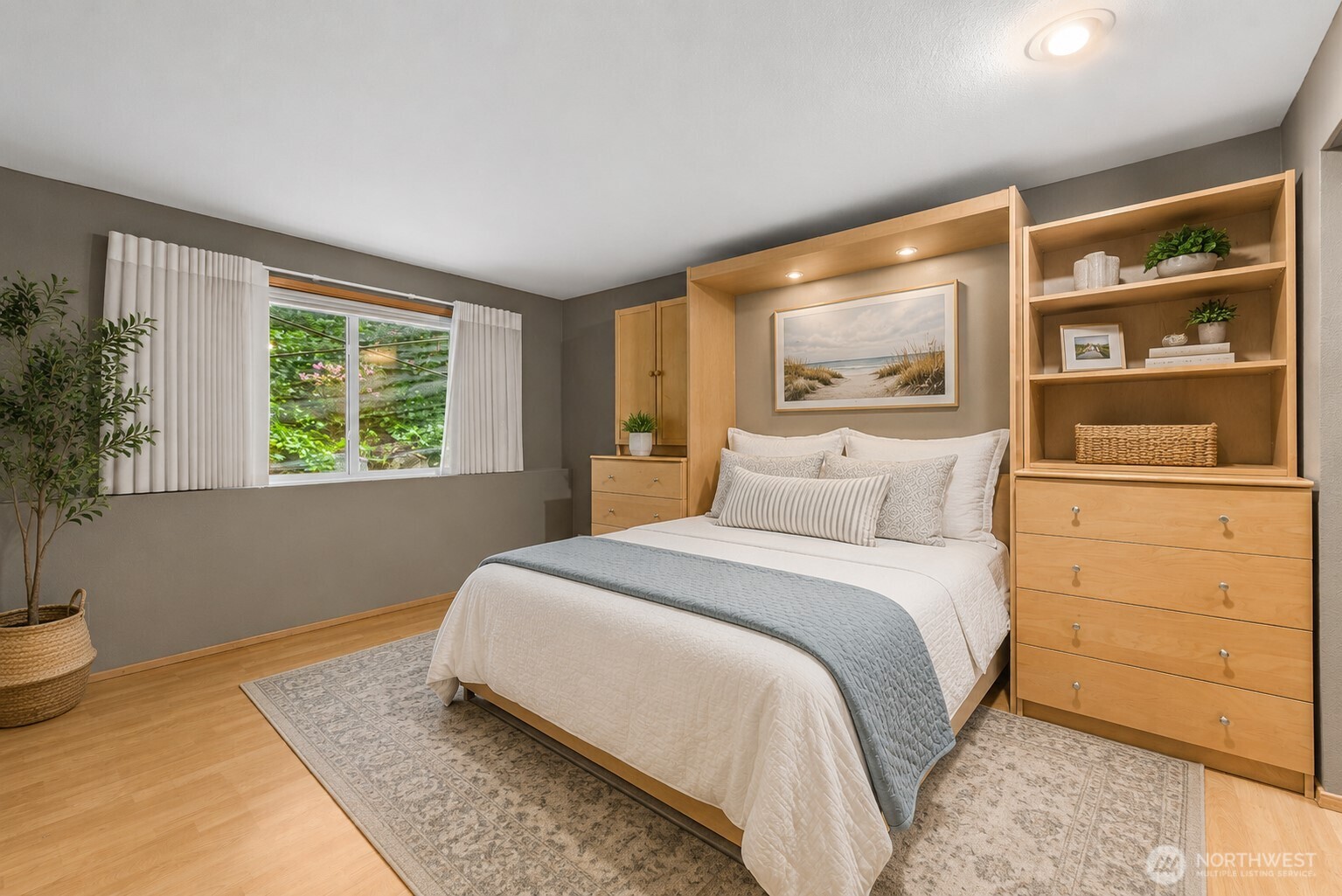 6920 California Avenue SW Unit: 11