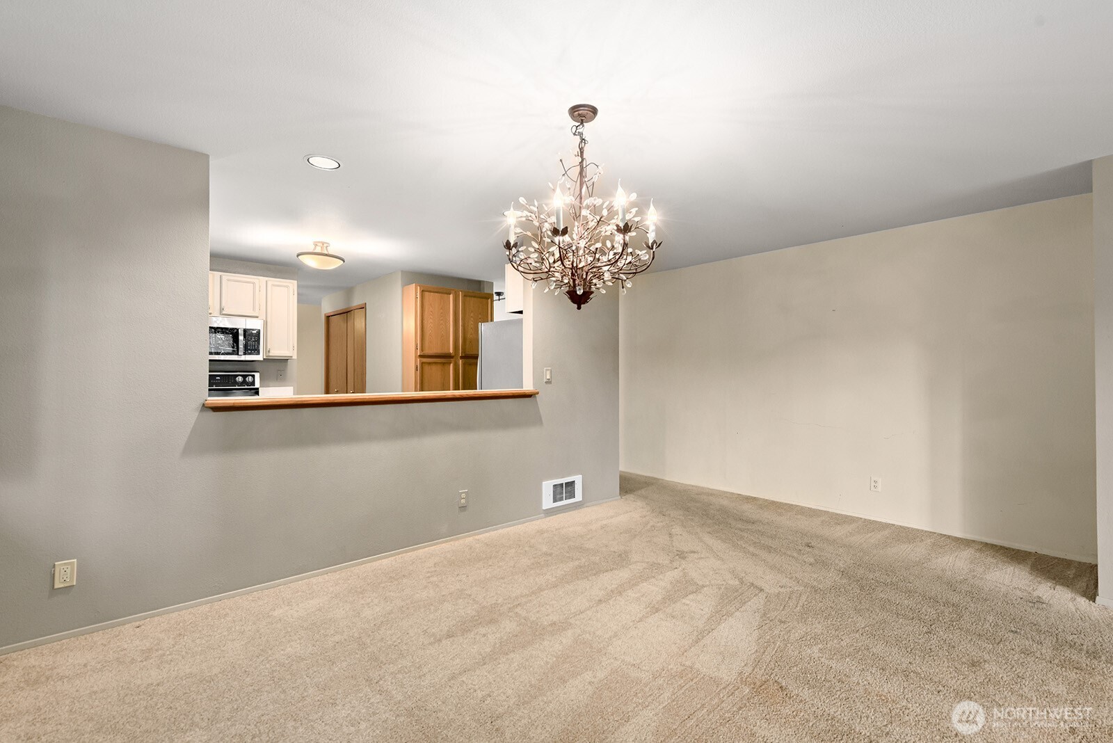 6920 California Avenue SW Unit: 11
