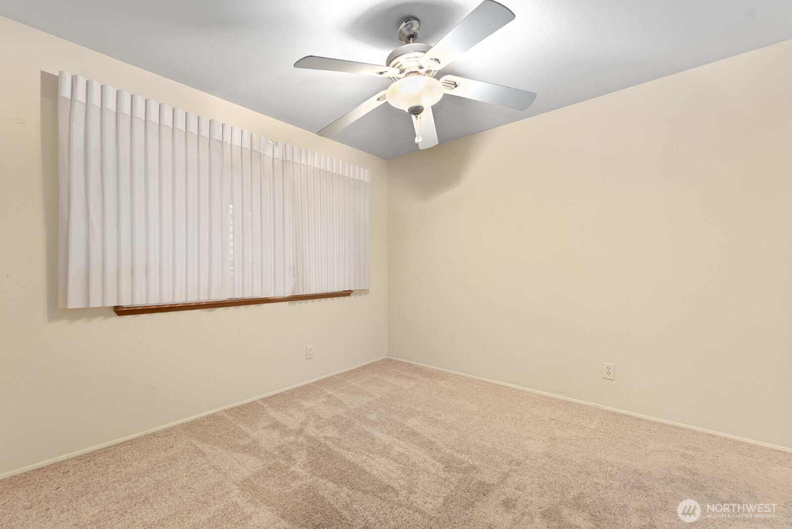 6920 California Avenue SW Unit: 11