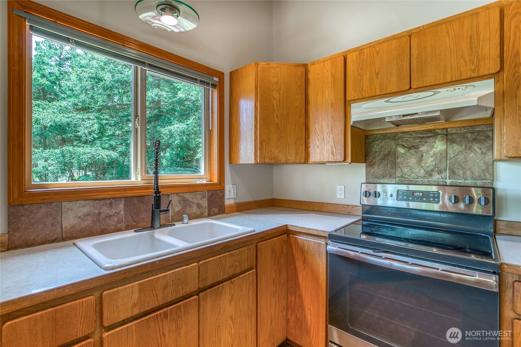 1325 Rosario Road