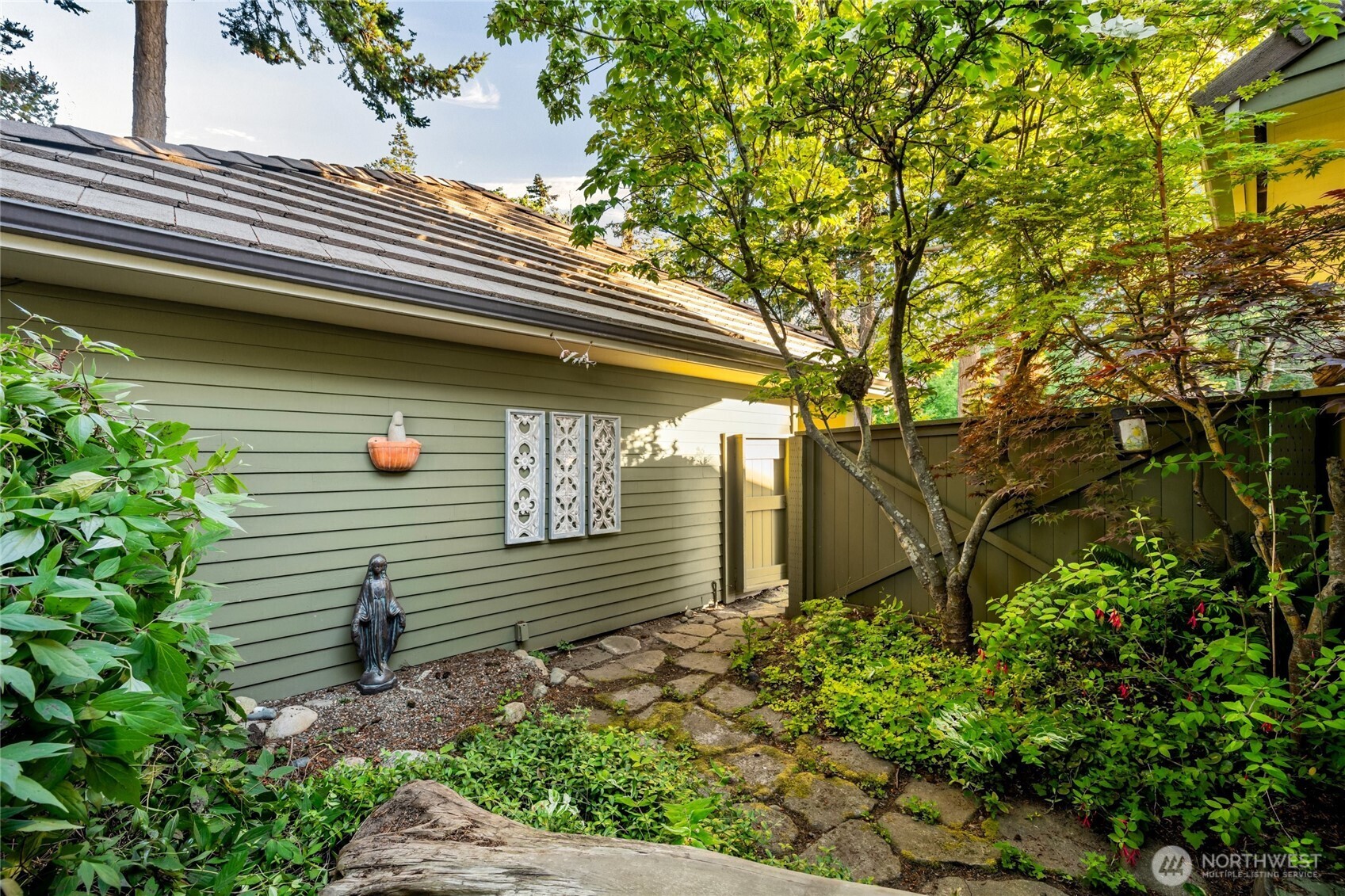 115 Donahue Lane