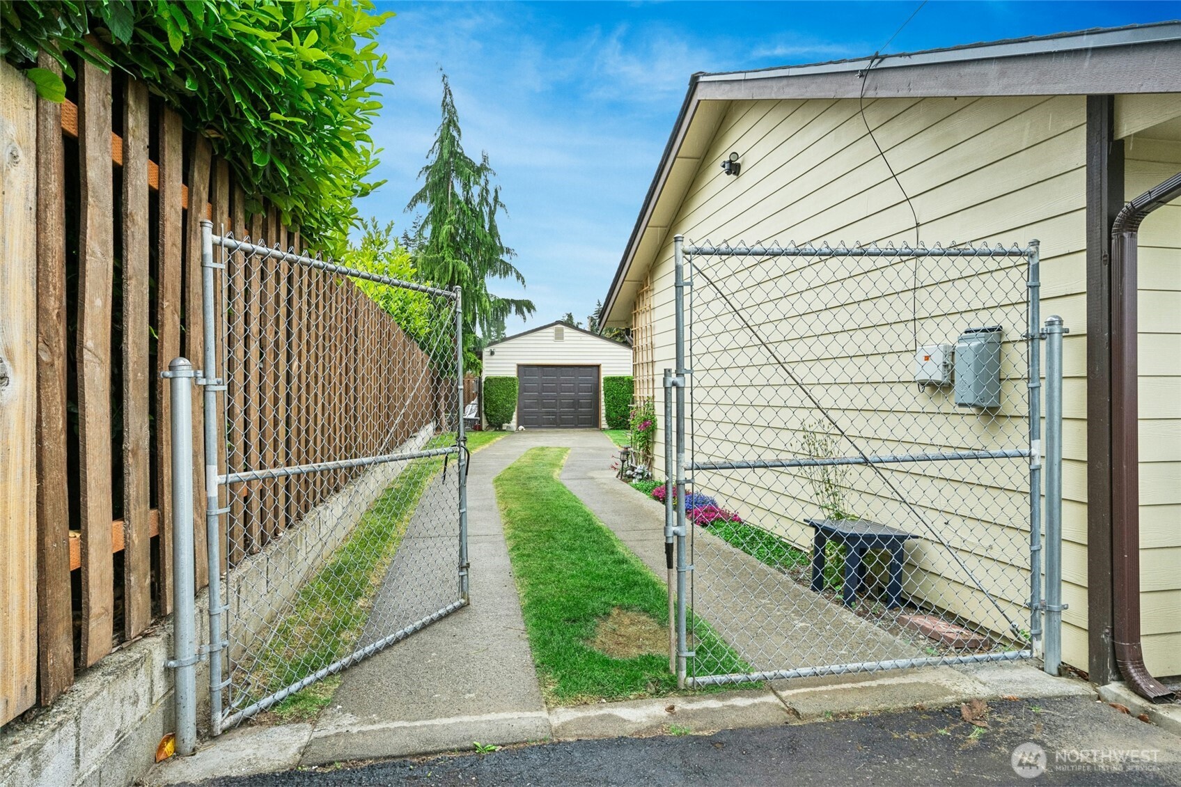 237 S 186th Street