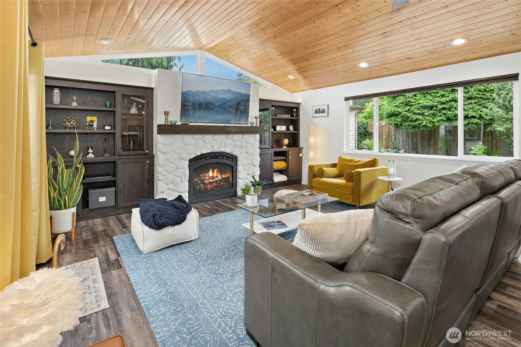 237 S 186th Street