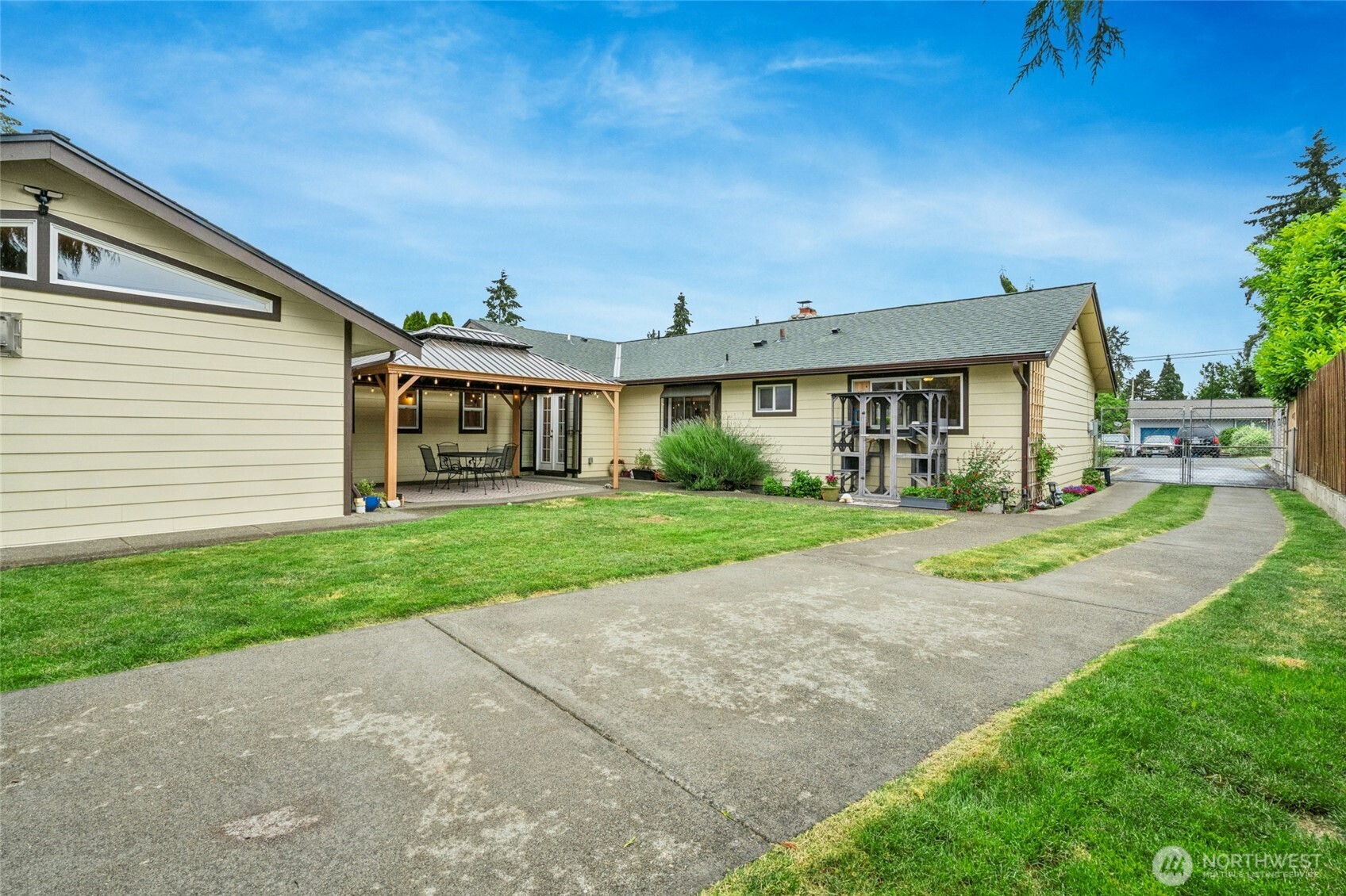 237 S 186th Street