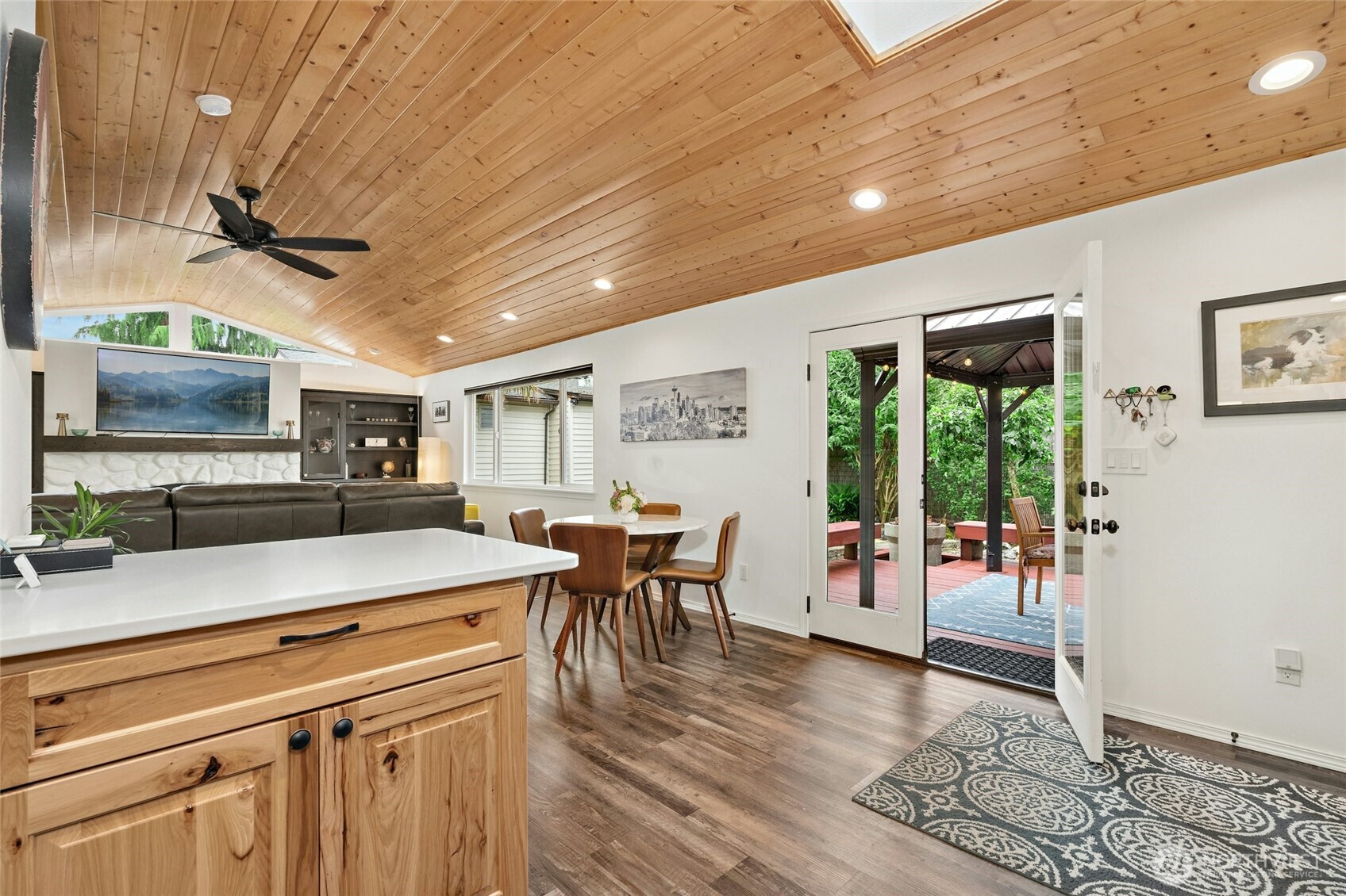 237 S 186th Street
