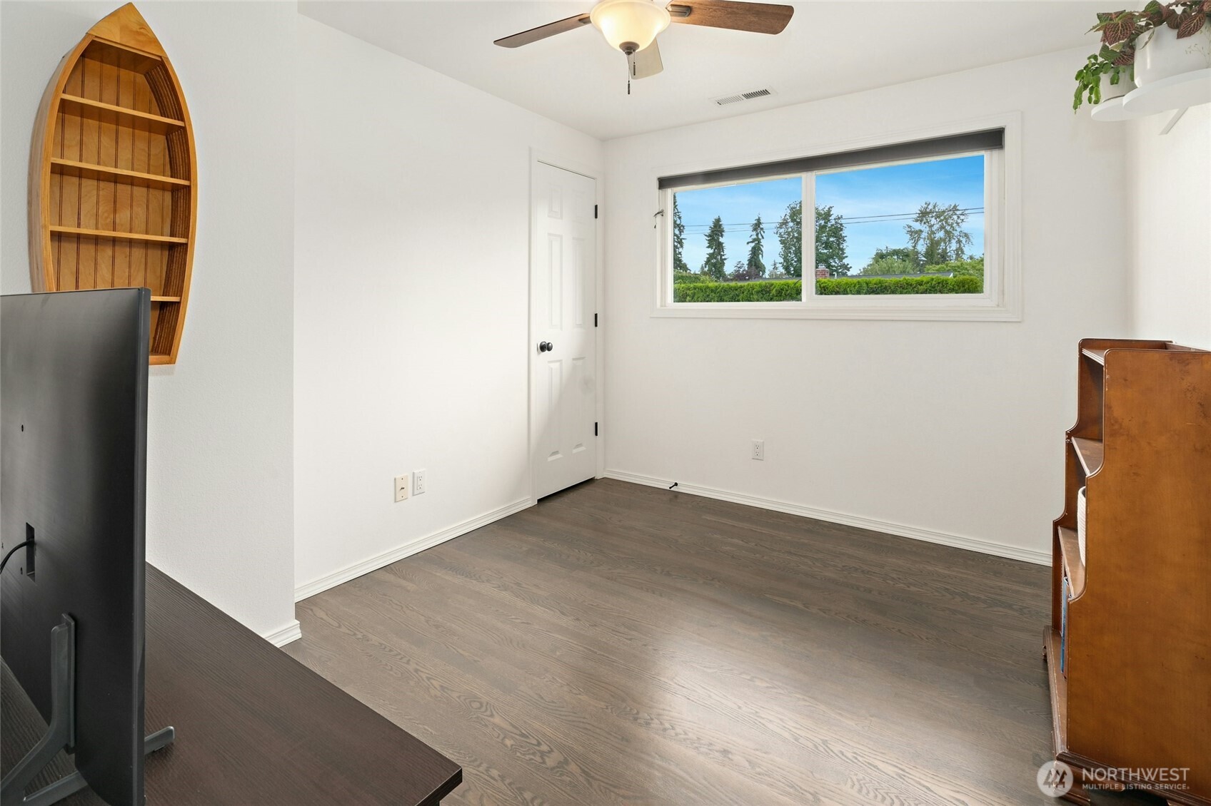 237 S 186th Street
