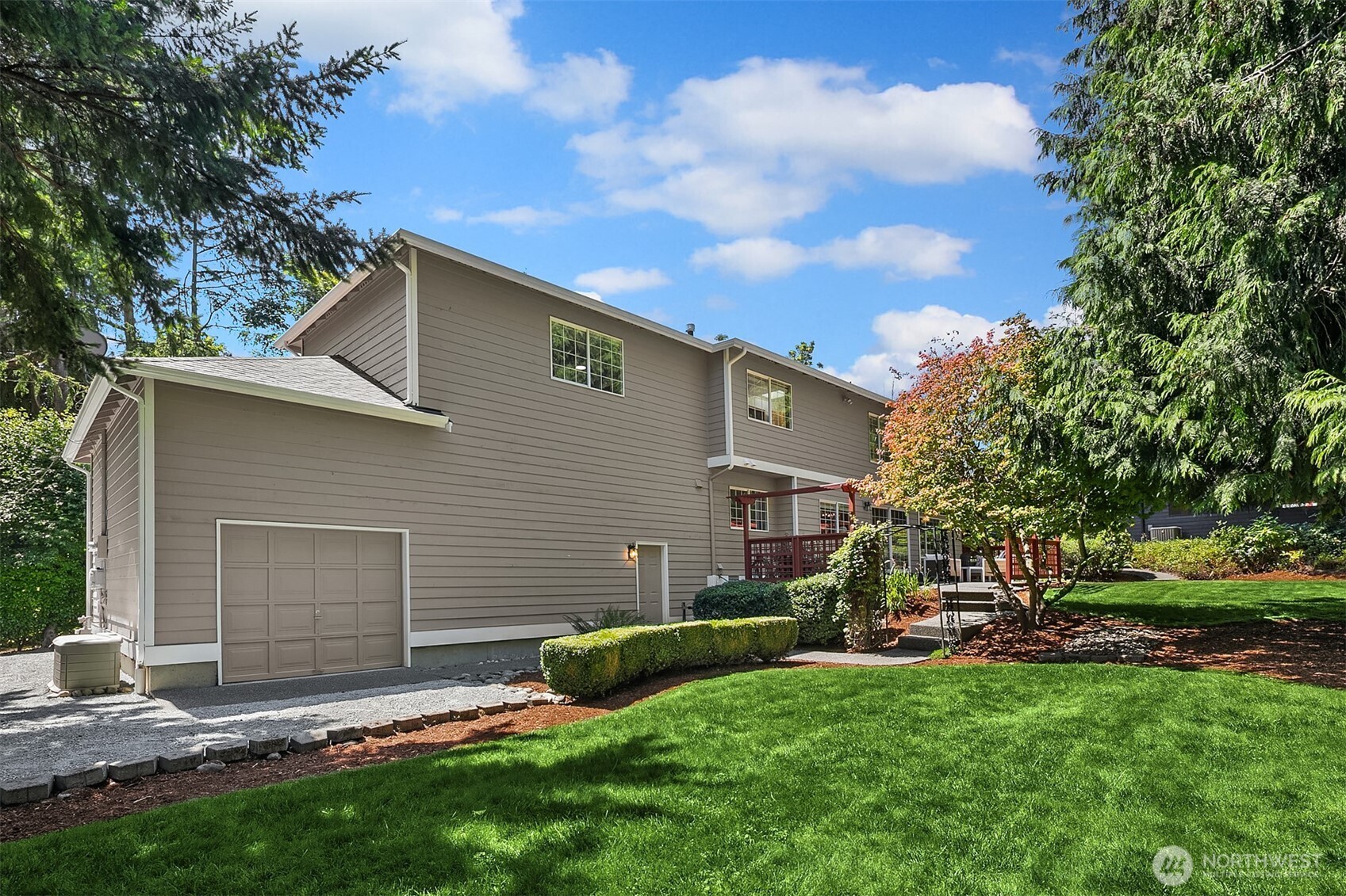 20527 Marine View Drive SW