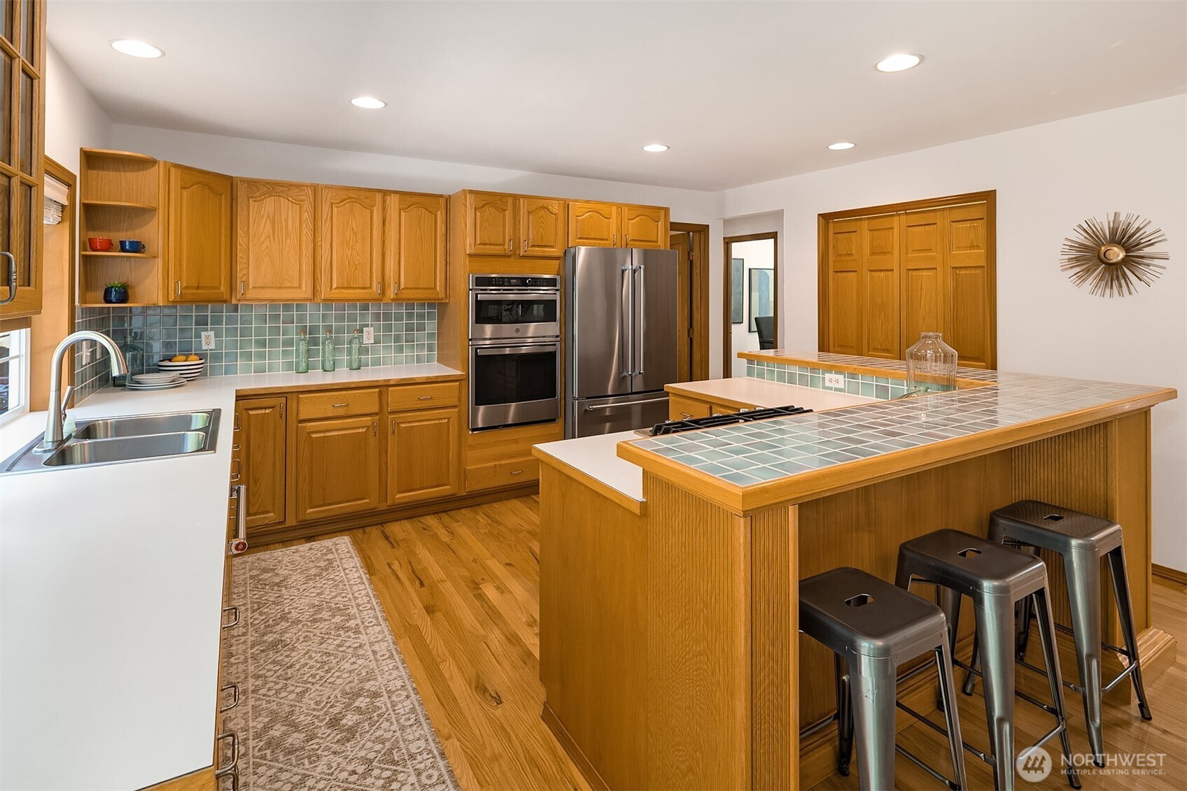 20527 Marine View Drive SW