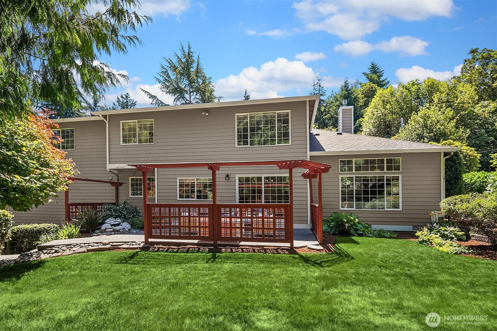 20527 Marine View Drive SW