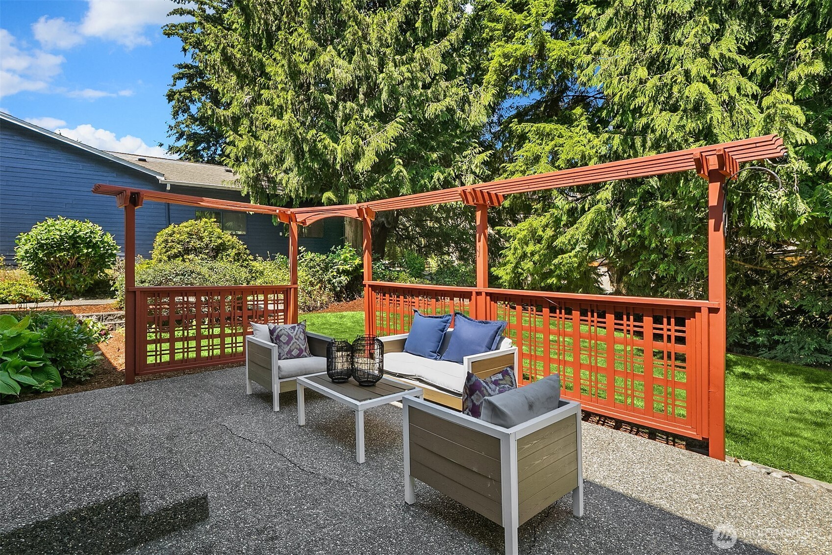 20527 Marine View Drive SW