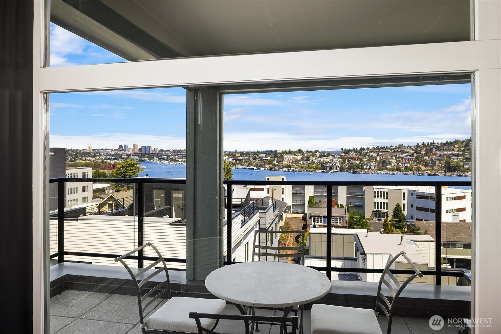 655 Crockett Street Unit: B301
