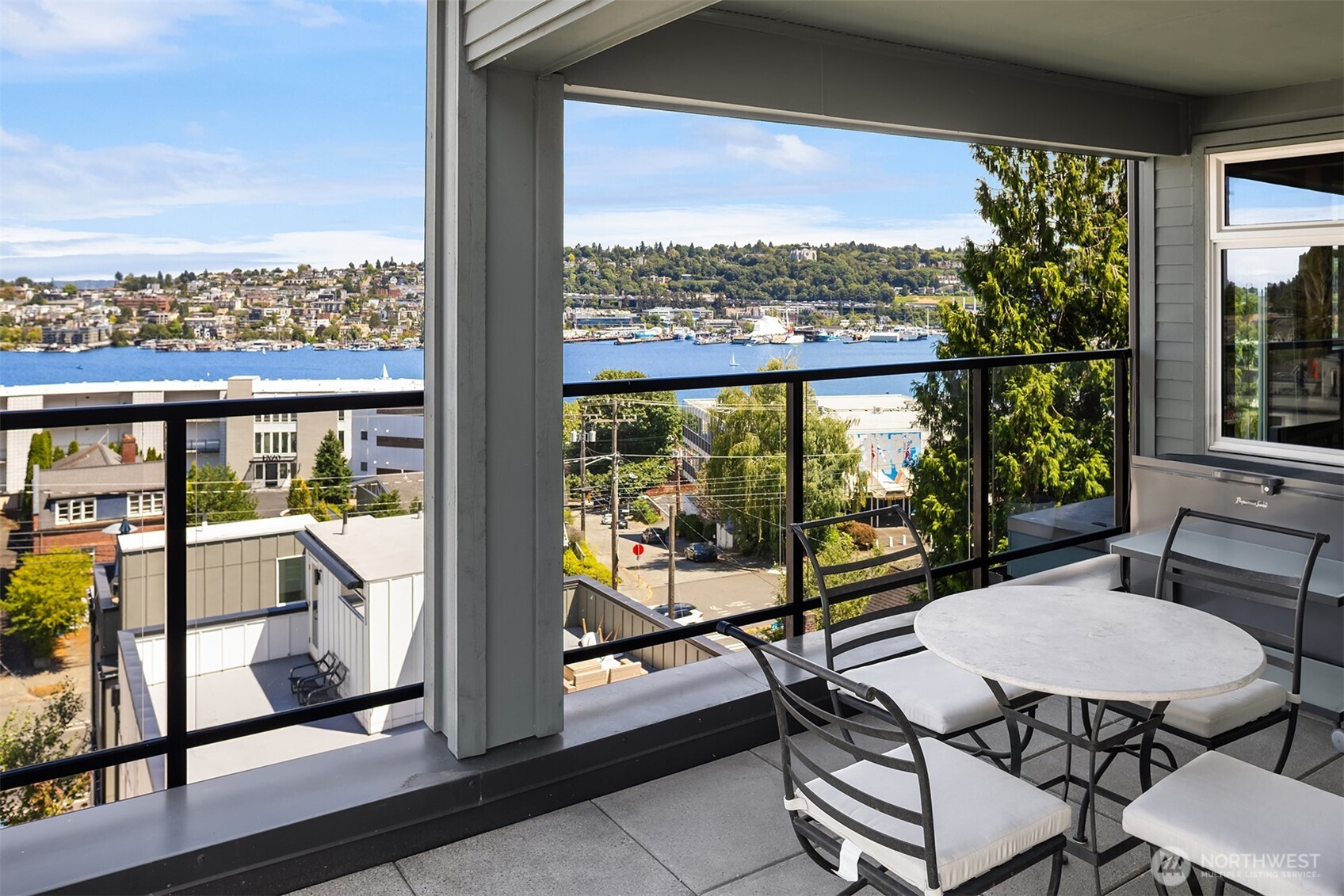 655 Crockett Street Unit: B301