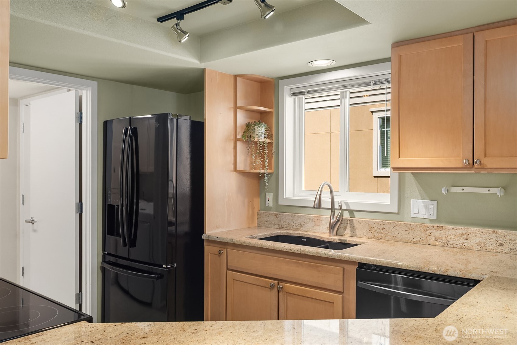 540 Dayton Street Unit: 101