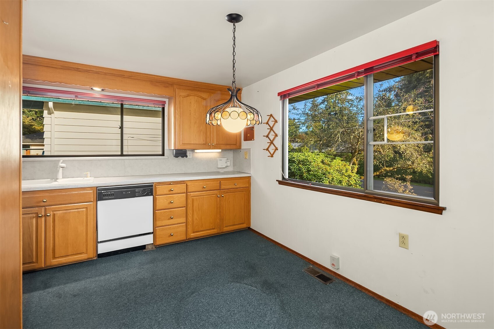 8619 Maple Lane
