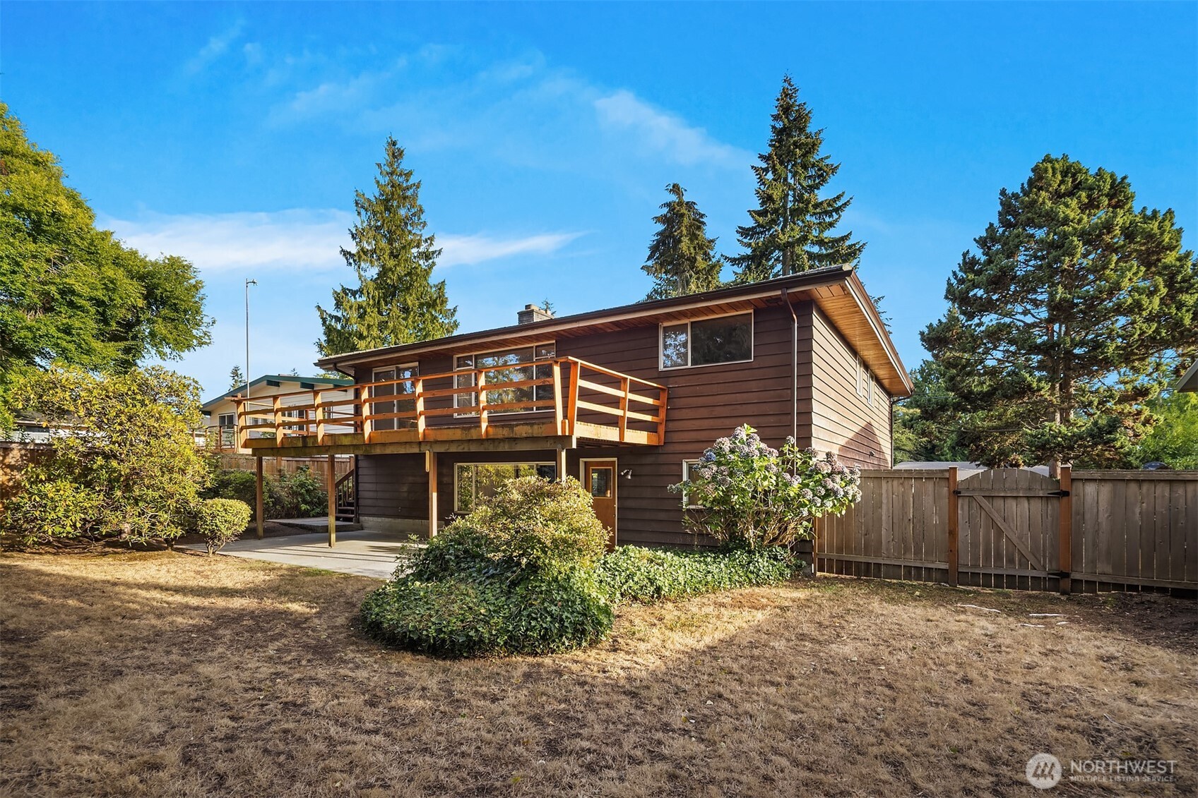 8619 Maple Lane
