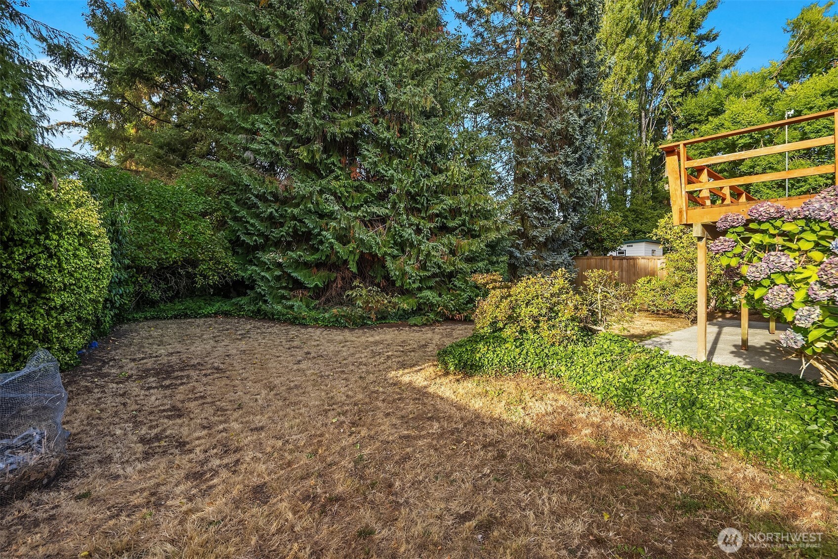 8619 Maple Lane