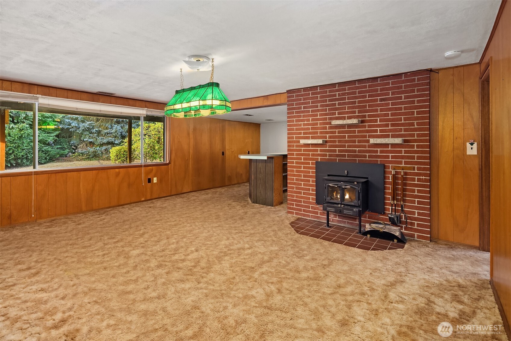 8619 Maple Lane
