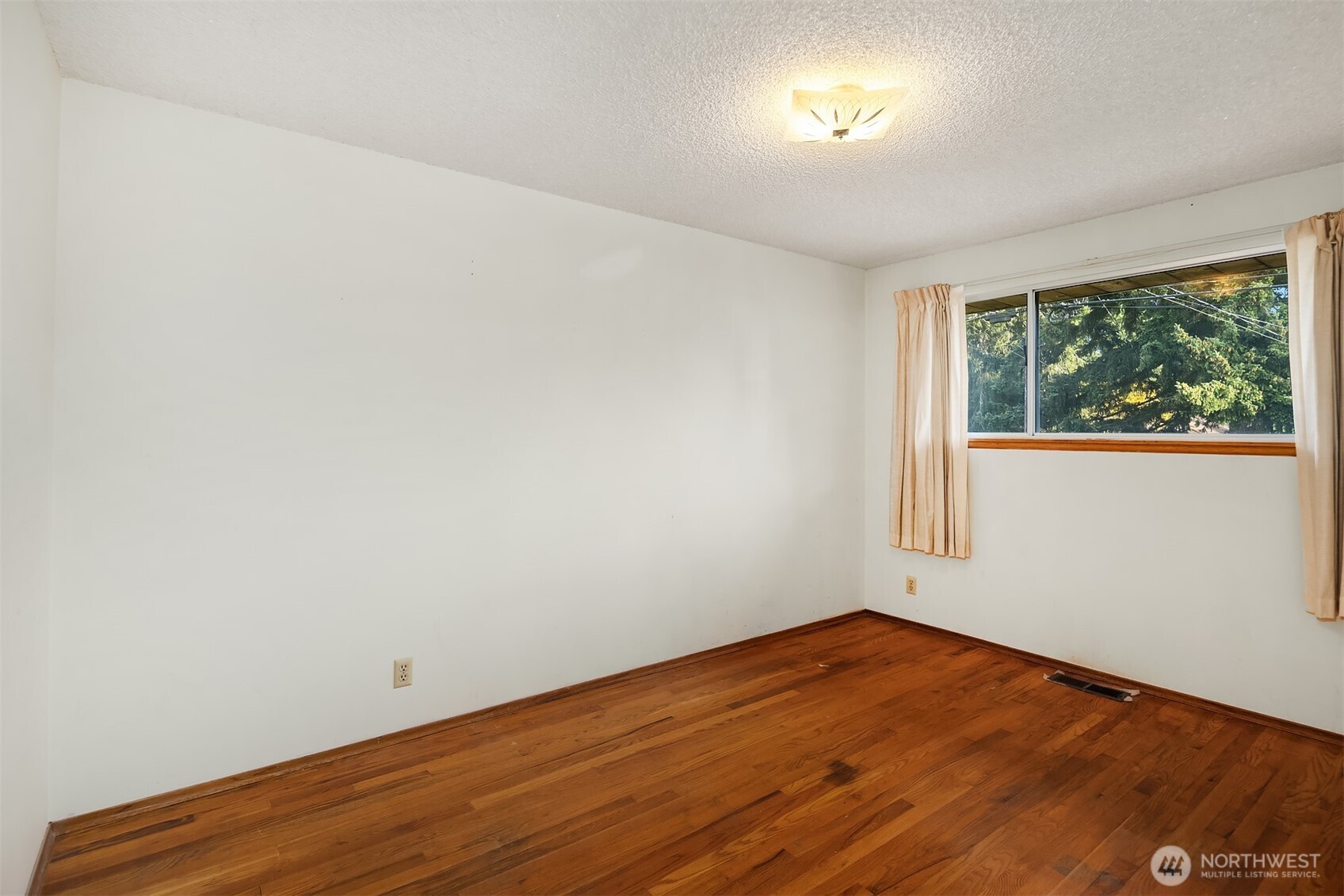 8619 Maple Lane