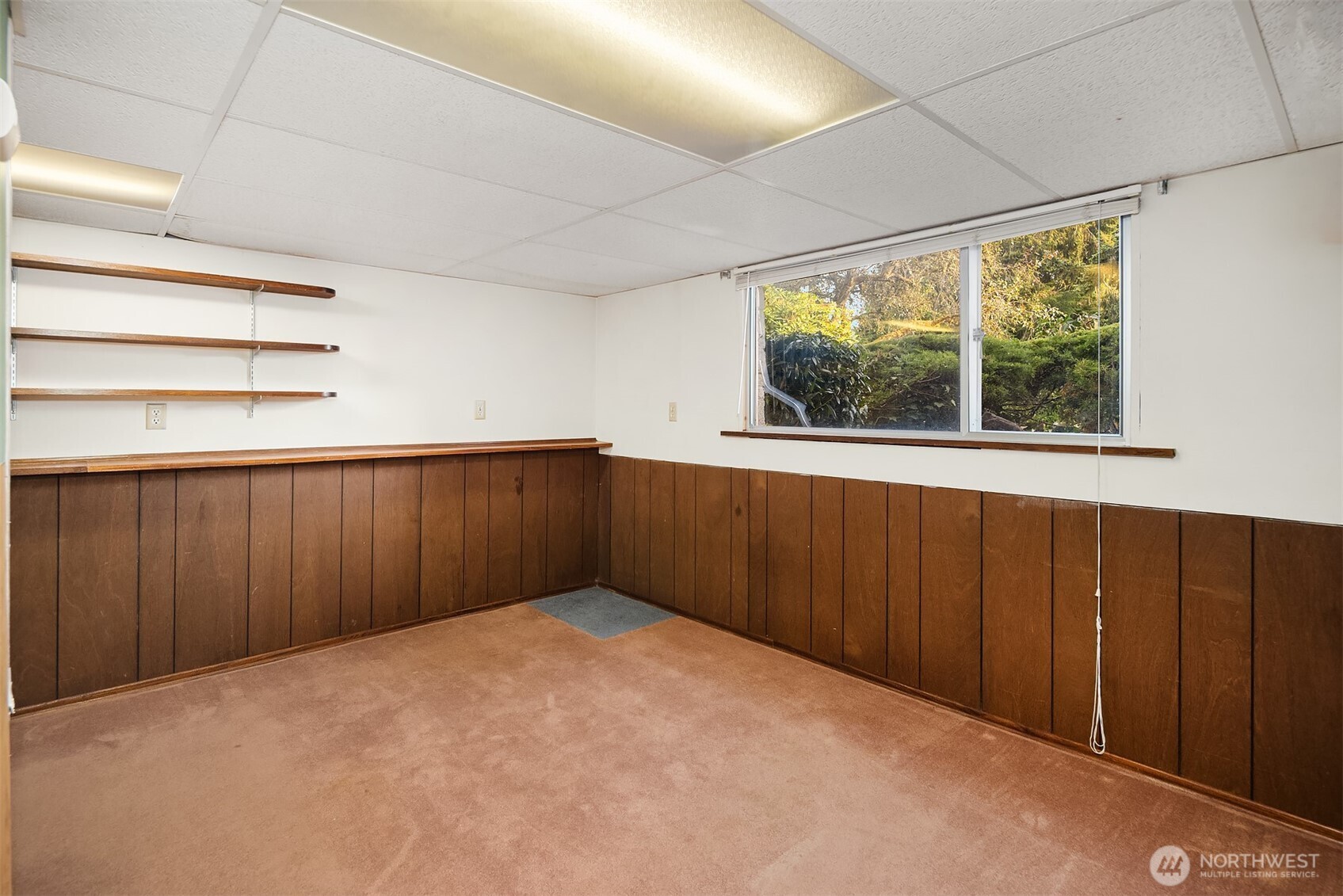8619 Maple Lane