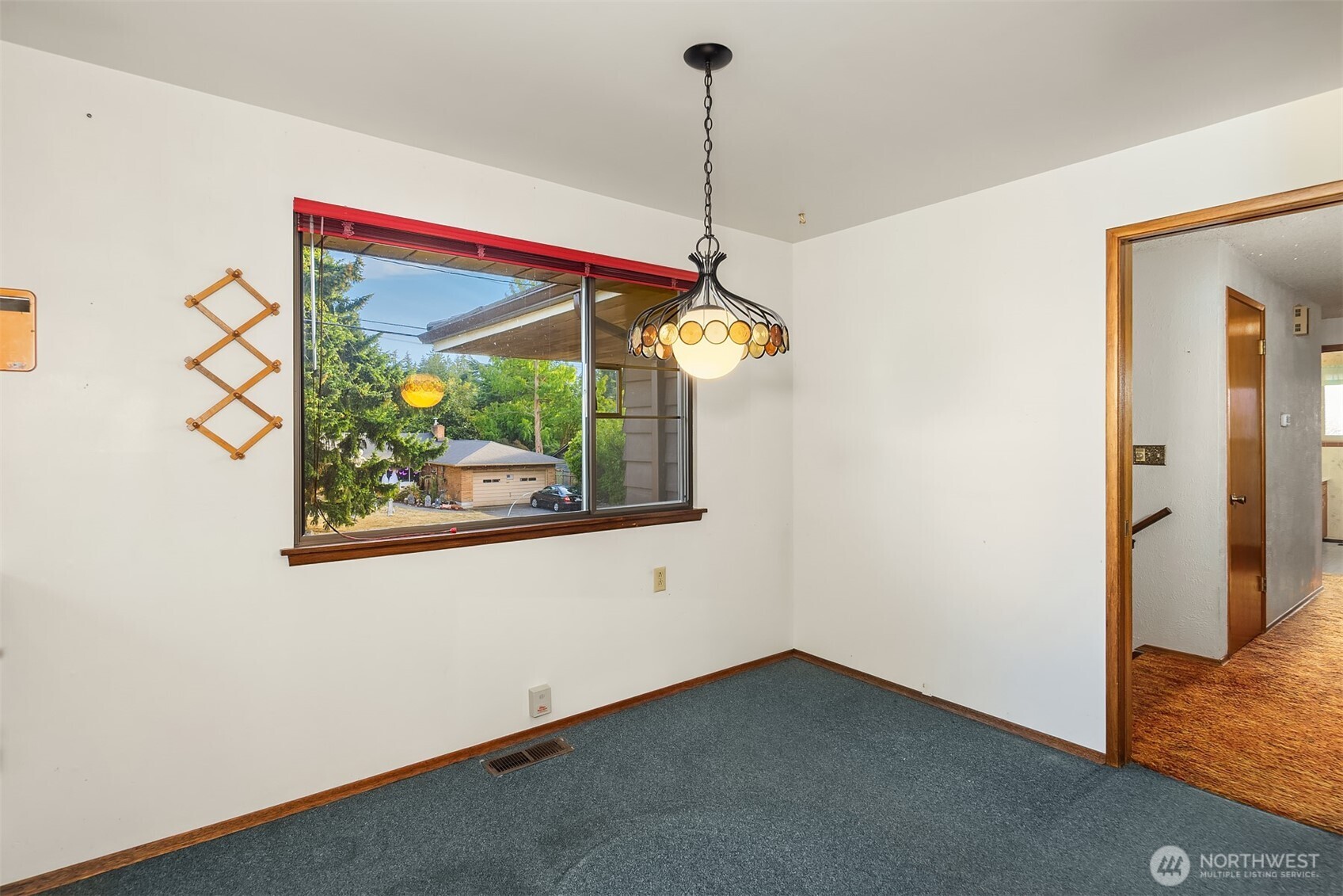 8619 Maple Lane