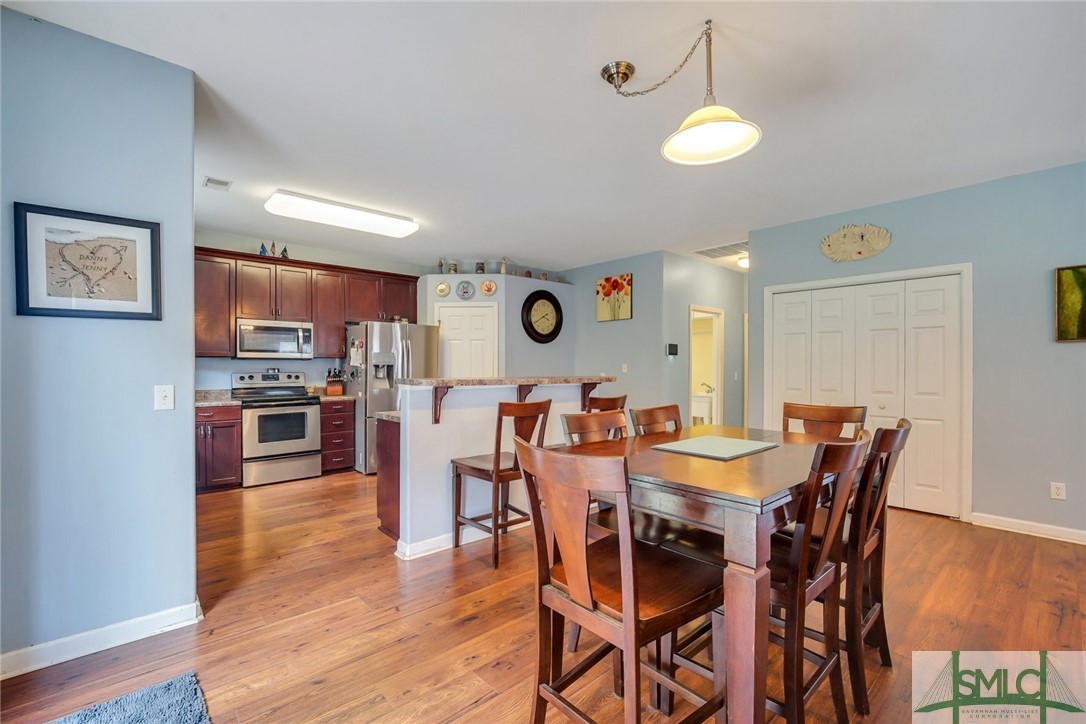 7 Rolling Springs Lane