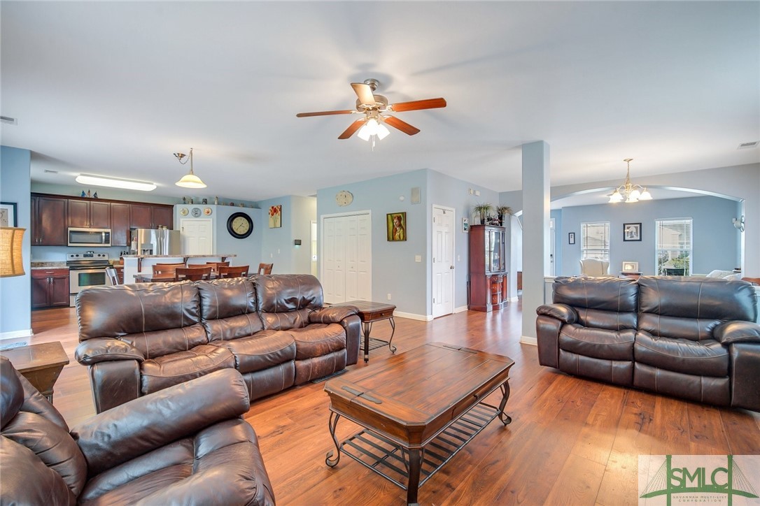 7 Rolling Springs Lane