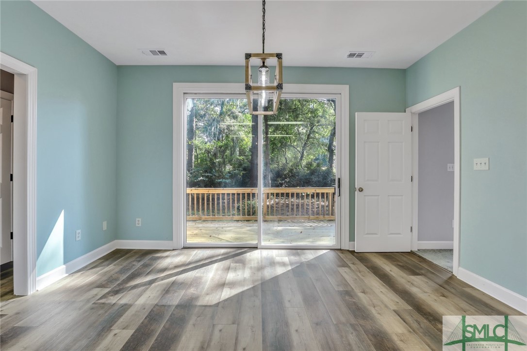102 N Marsh Road