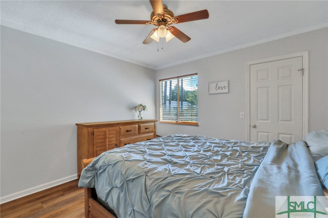 102 Shoals Drive I 10