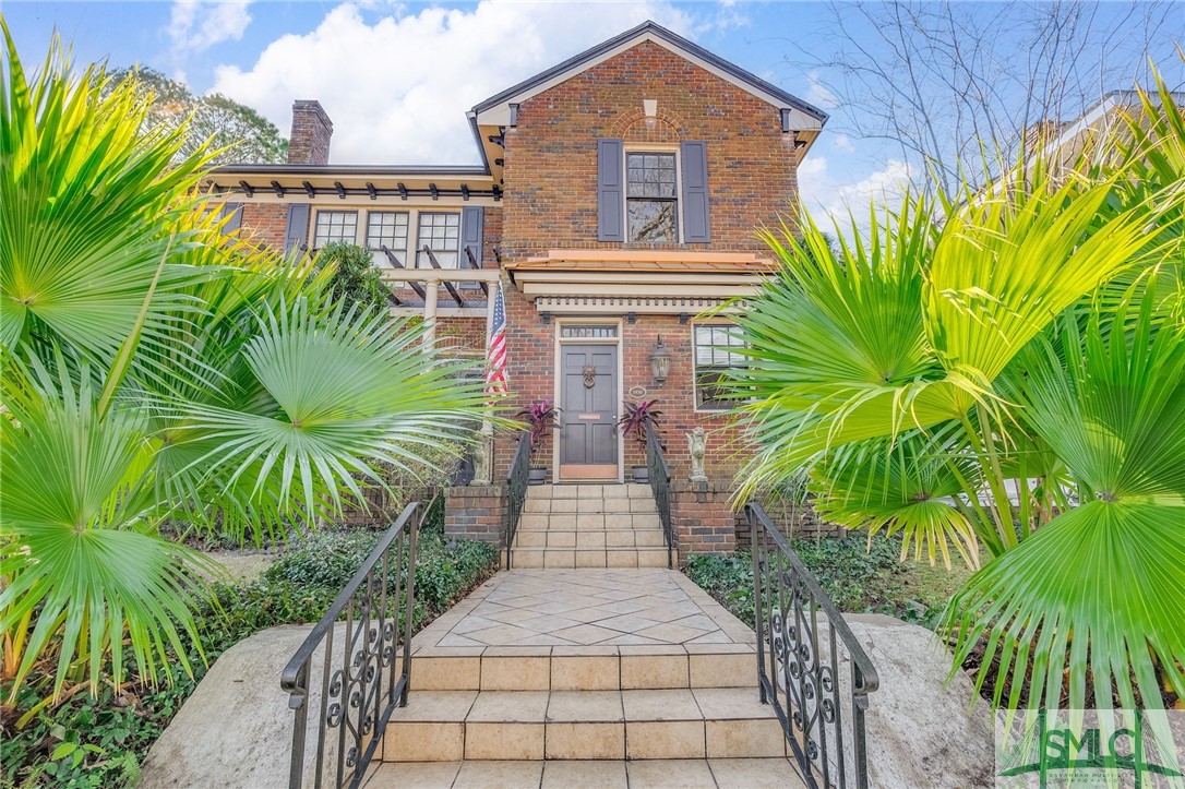 131 E 49th Street