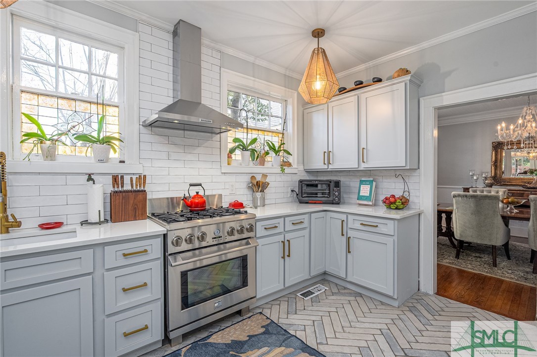 131 E 49th Street
