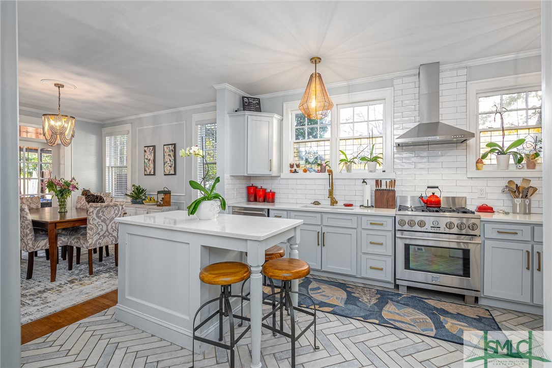 131 E 49th Street