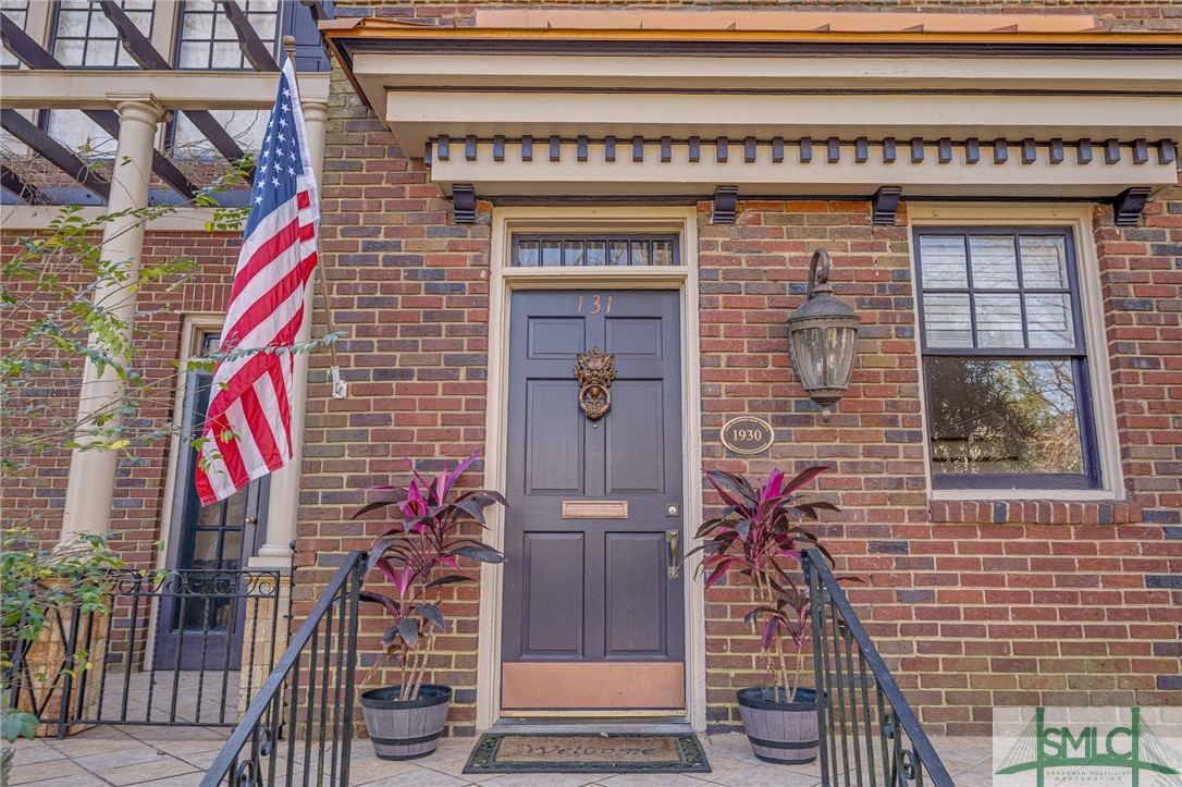 131 E 49th Street