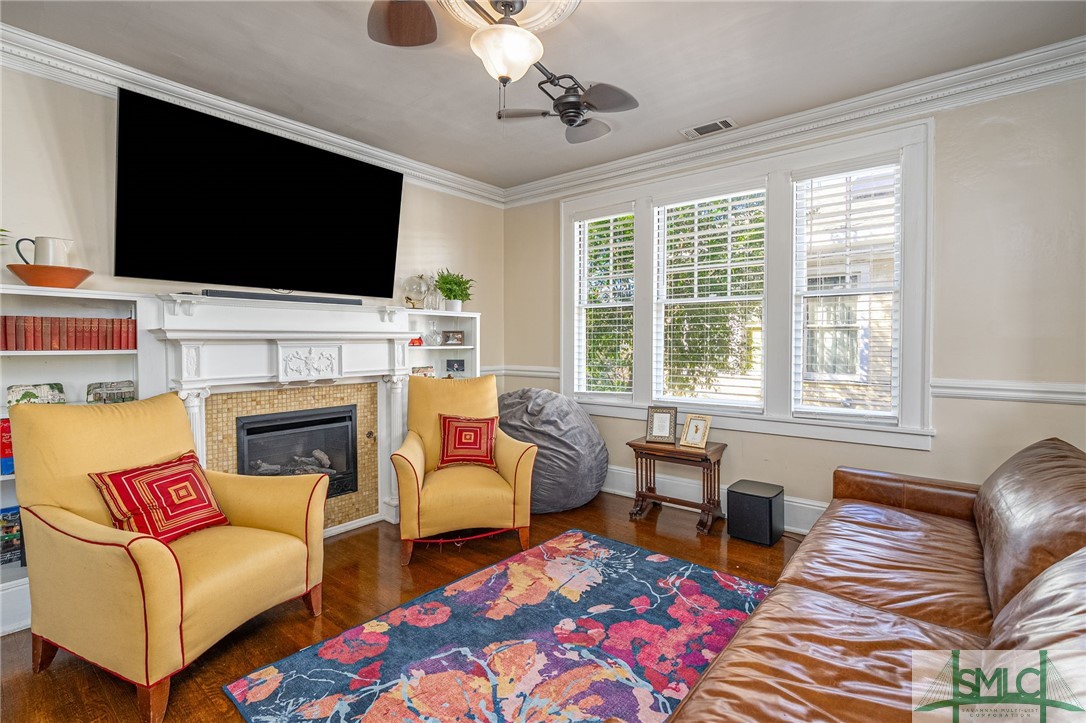 131 E 49th Street