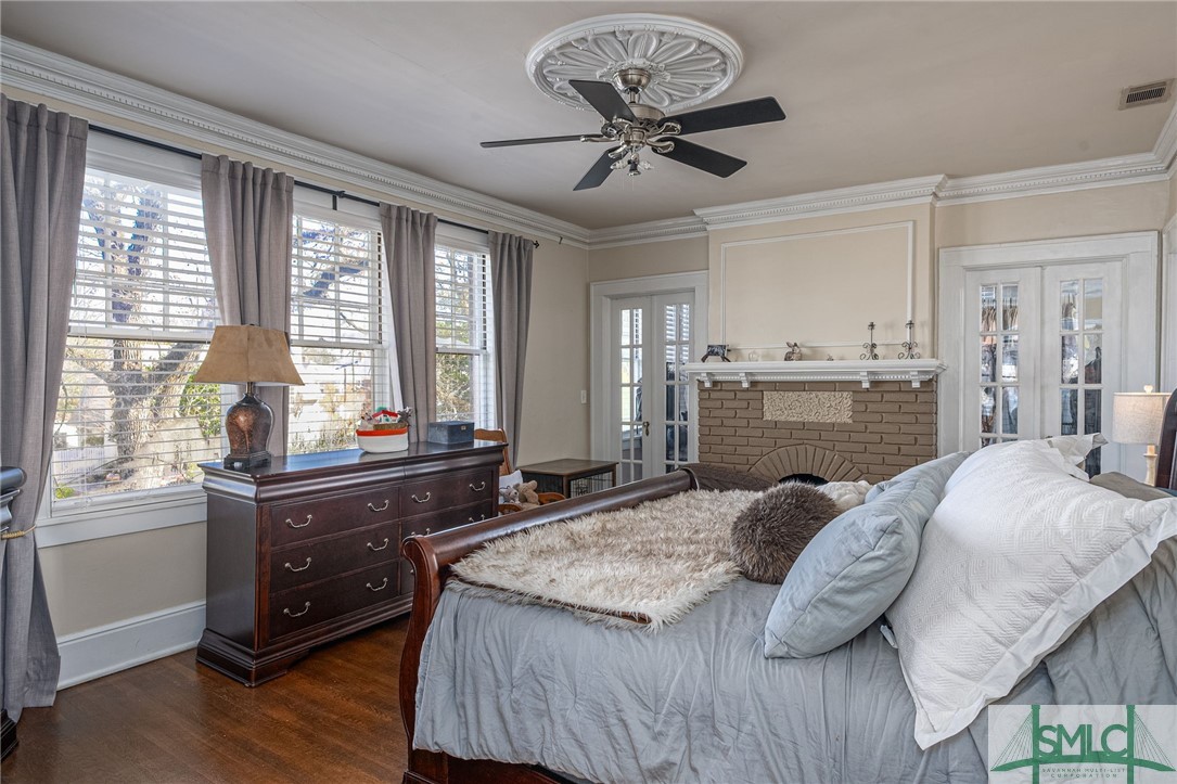 131 E 49th Street