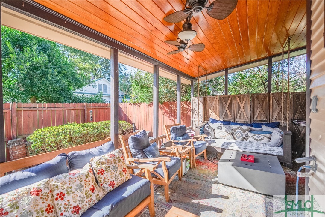 131 E 49th Street