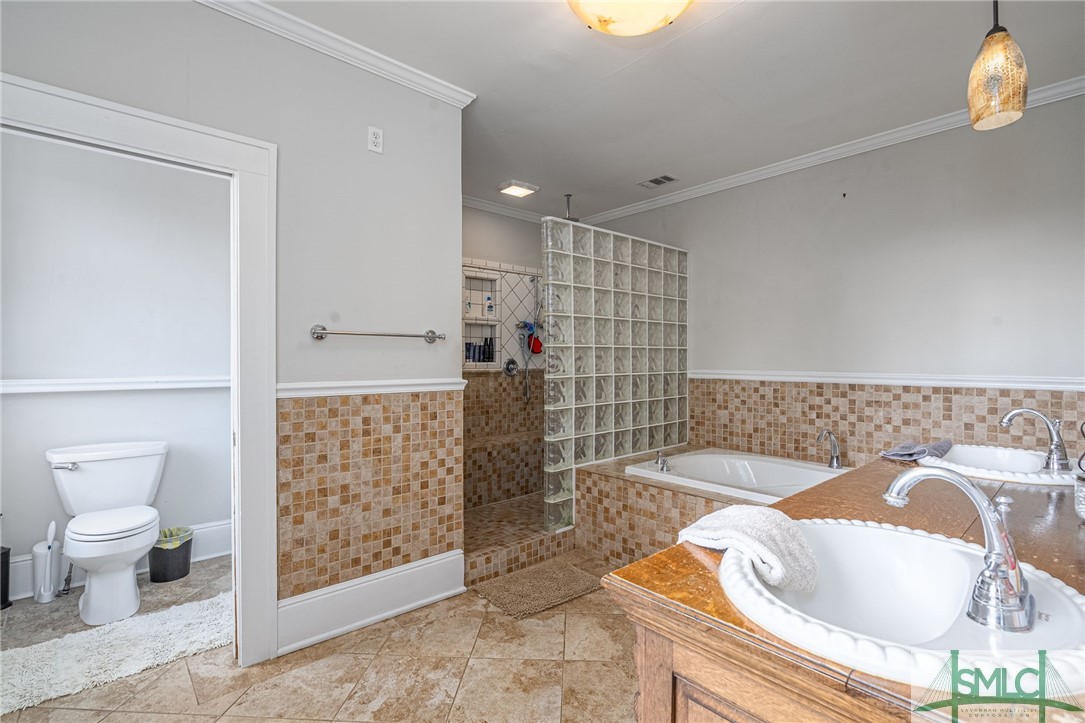 131 E 49th Street