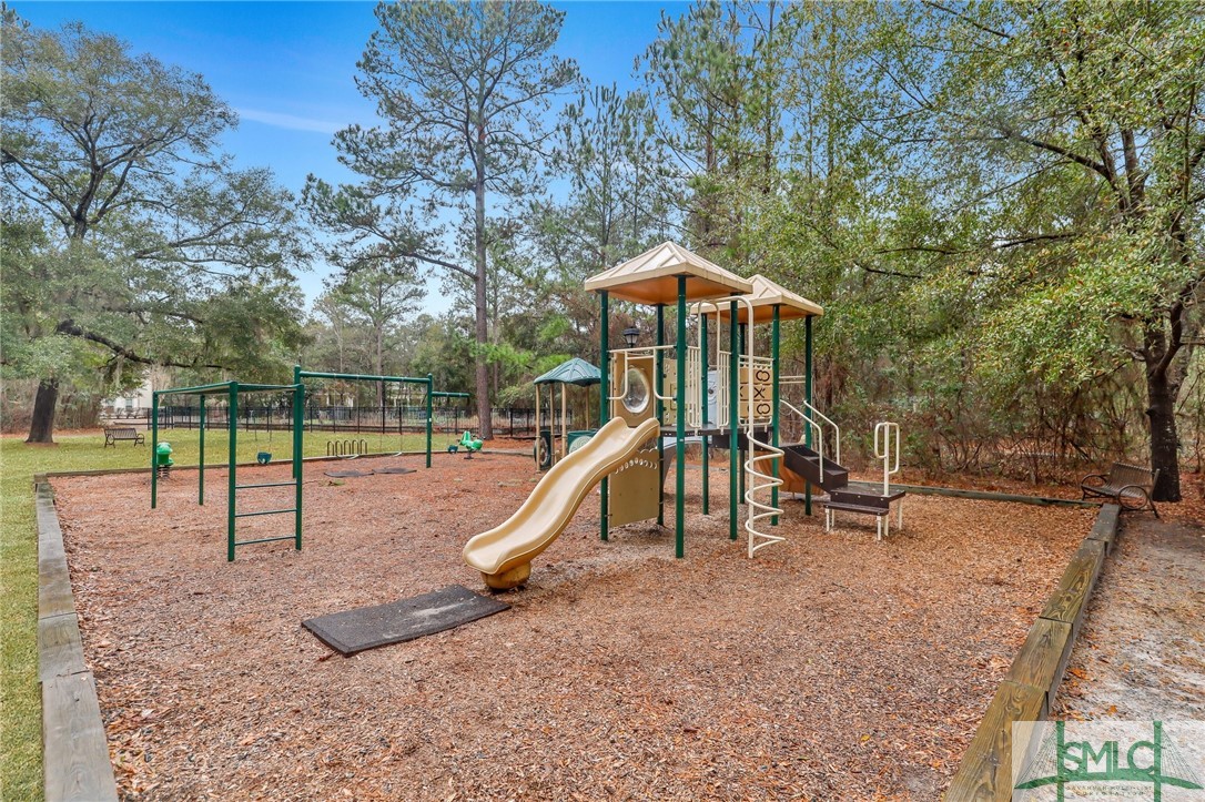 252 Mandeville Drive