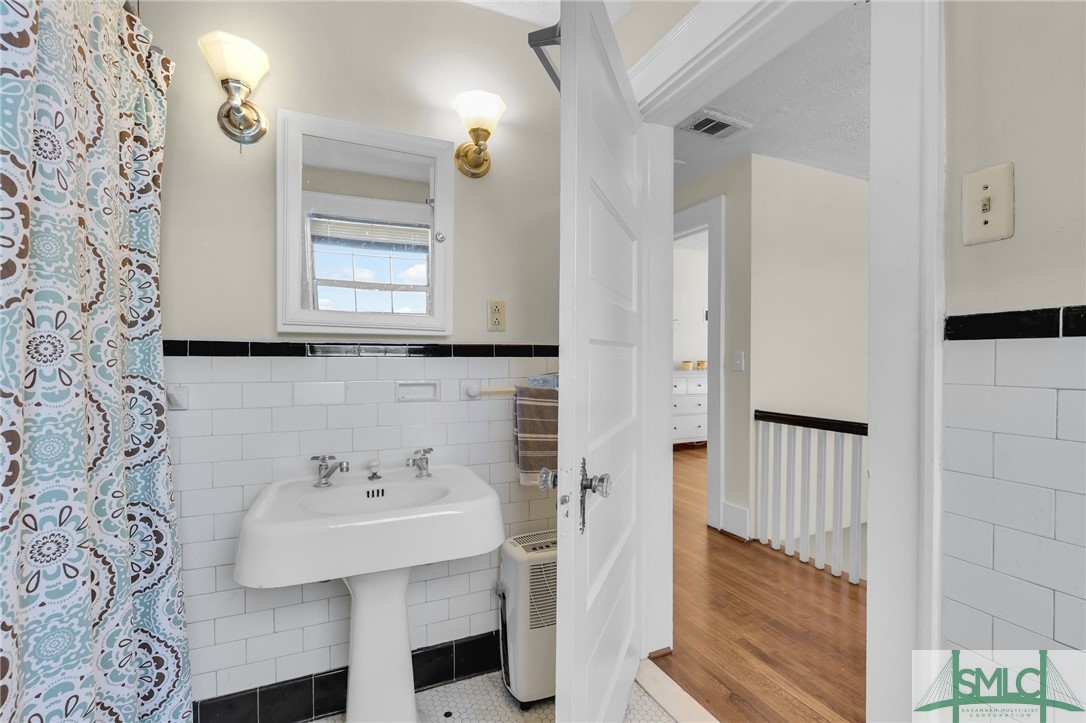 336 E 56th Street
