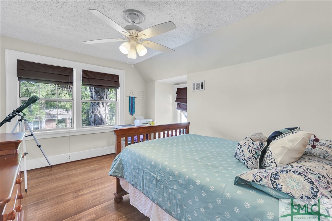 336 E 56th Street