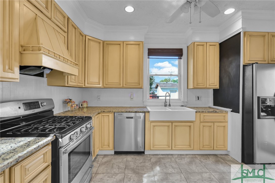 336 E 56th Street