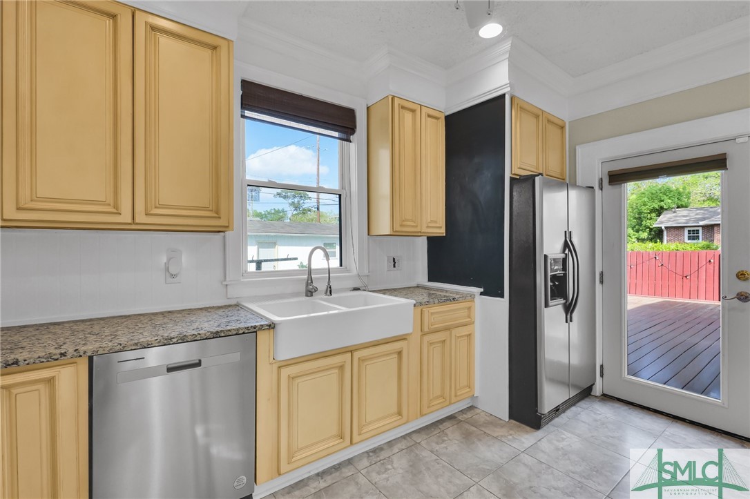 336 E 56th Street