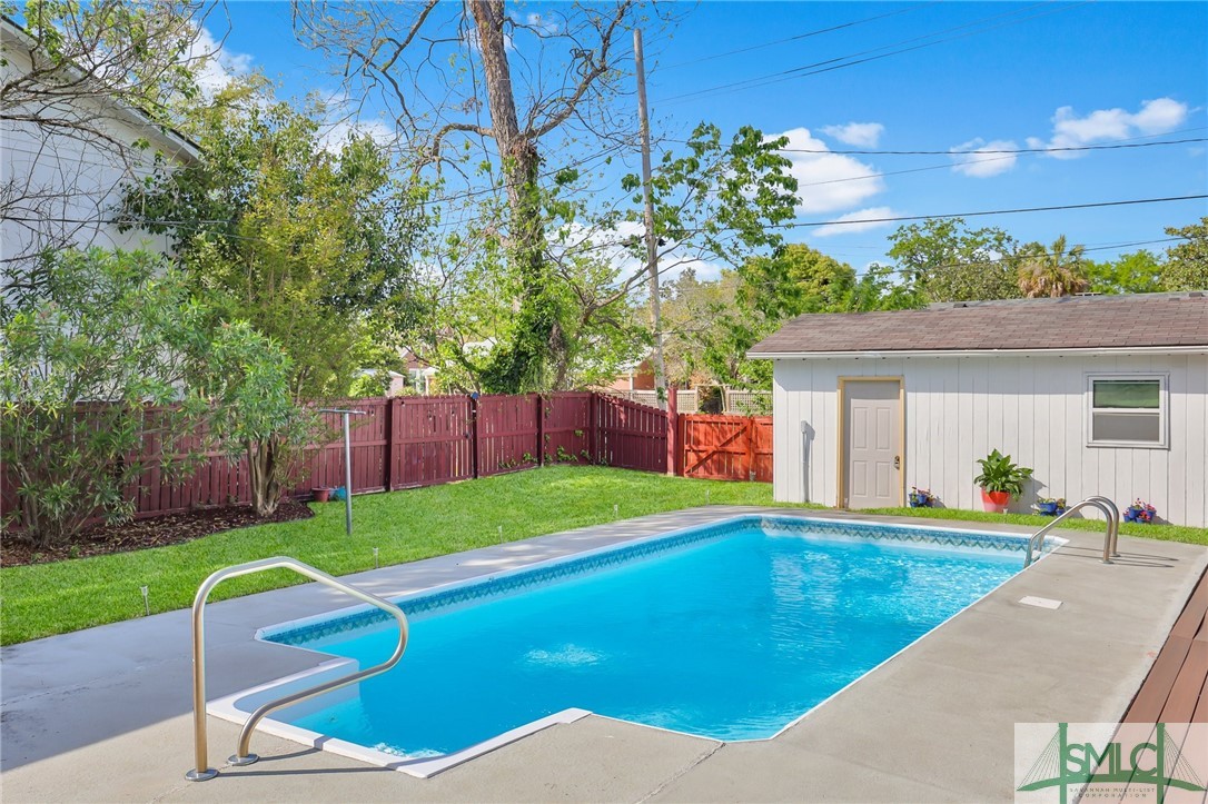336 E 56th Street