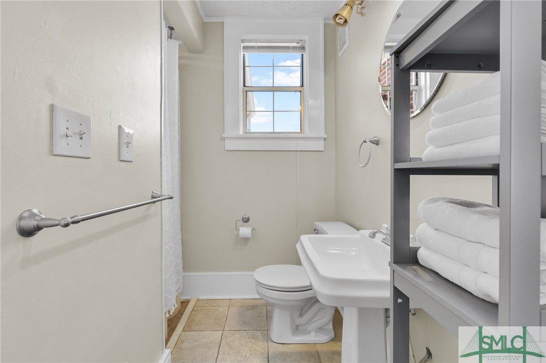 336 E 56th Street