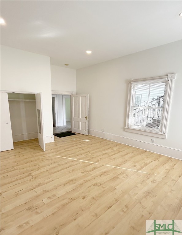 319 E Waldburg Street