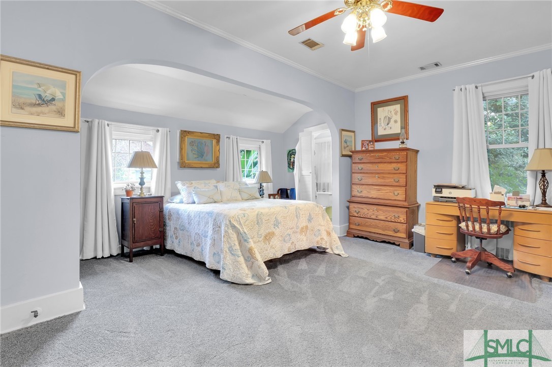 114 E 48th Street
