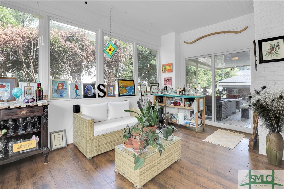 114 E 48th Street