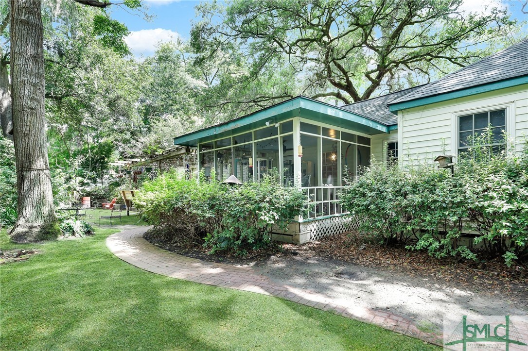 8 Richmond Drive